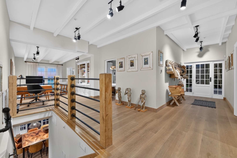 6 Bedroom Property for Sale in Camps Bay Western Cape